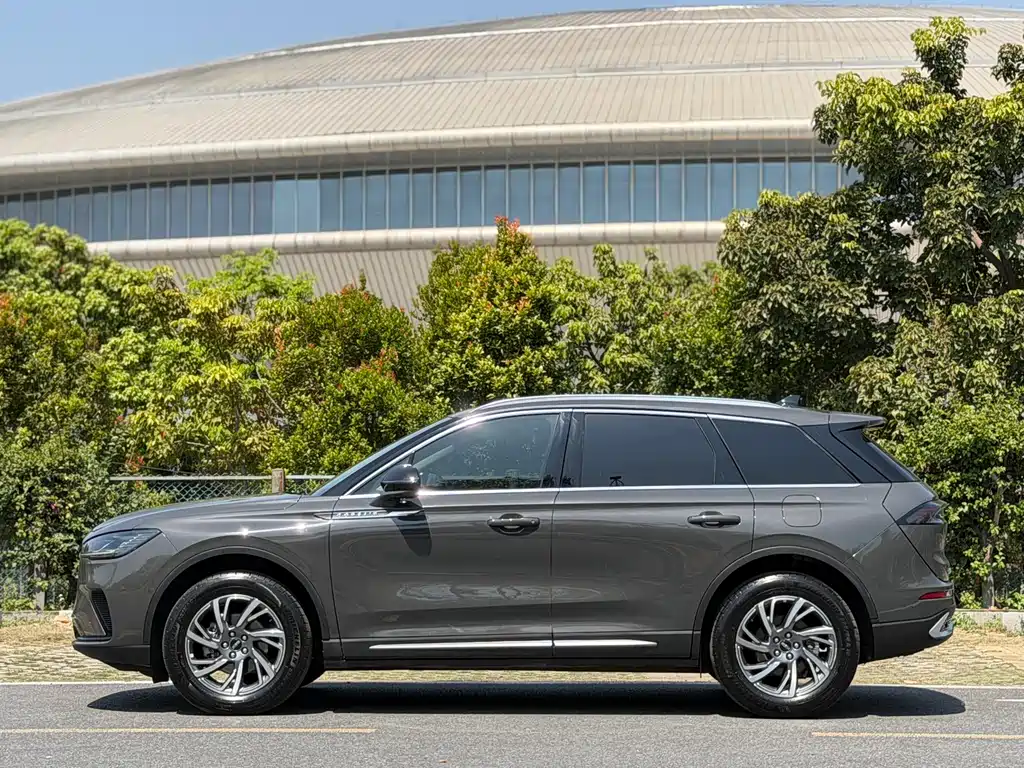 Adventurer 2023 2.0T two-wheel drive Zunyue Edition купить на сайте DeffCars