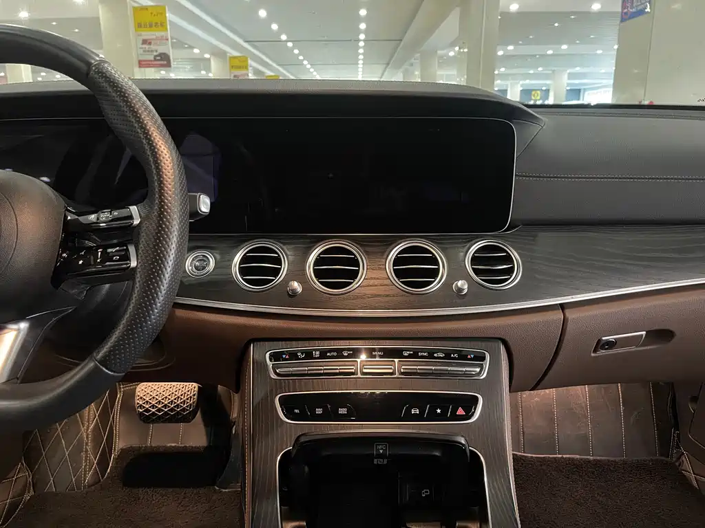 Mercedes-Benz E-Class 2023 E 300 L Sporty and Fashionable купить на сайте DeffCars