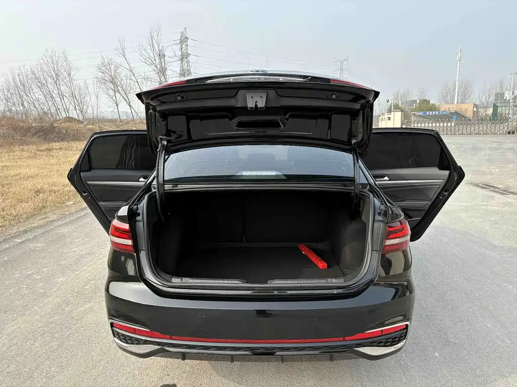 Lavida 2023 280TSI DSG Starry Sky Full Edition купить на сайте DeffCars