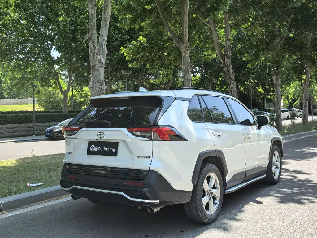 RAV4 Rongfang 2021 2.0L CVT two-wheel drive fashion PLUS version купить на сайте DeffCars