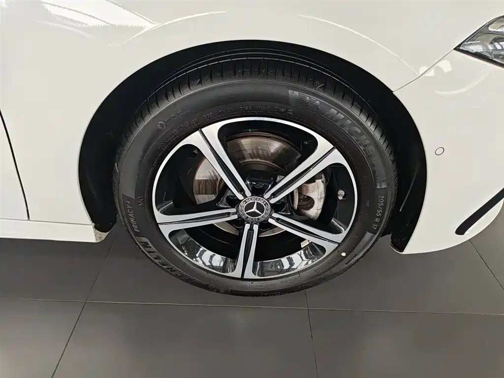 Mercedes-Benz A-Class 2023 A 200 L Fashion Model купить на сайте DeffCars