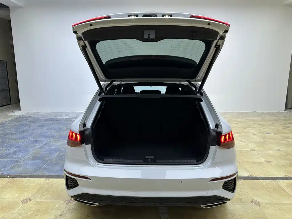 Audi A3 2021 Sportback 35 TFSI stylish and sporty купить на сайте DeffCars