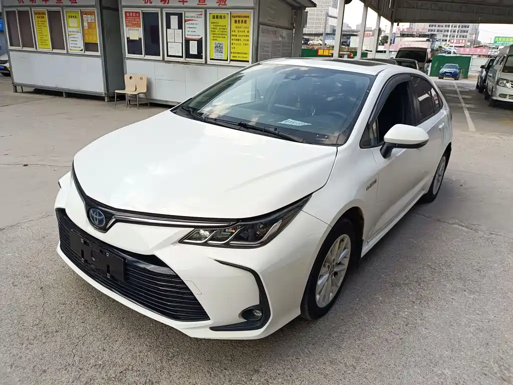 Corolla 2021 Dual Engine 1.8L E-CVT Pioneer Edition купить на сайте DeffCars