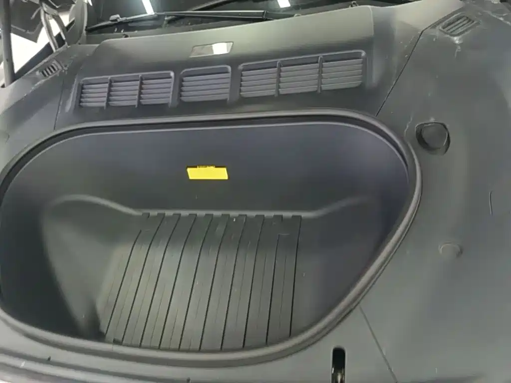 Xiaomi YU7 2025 Pro version купить на сайте DeffCars
