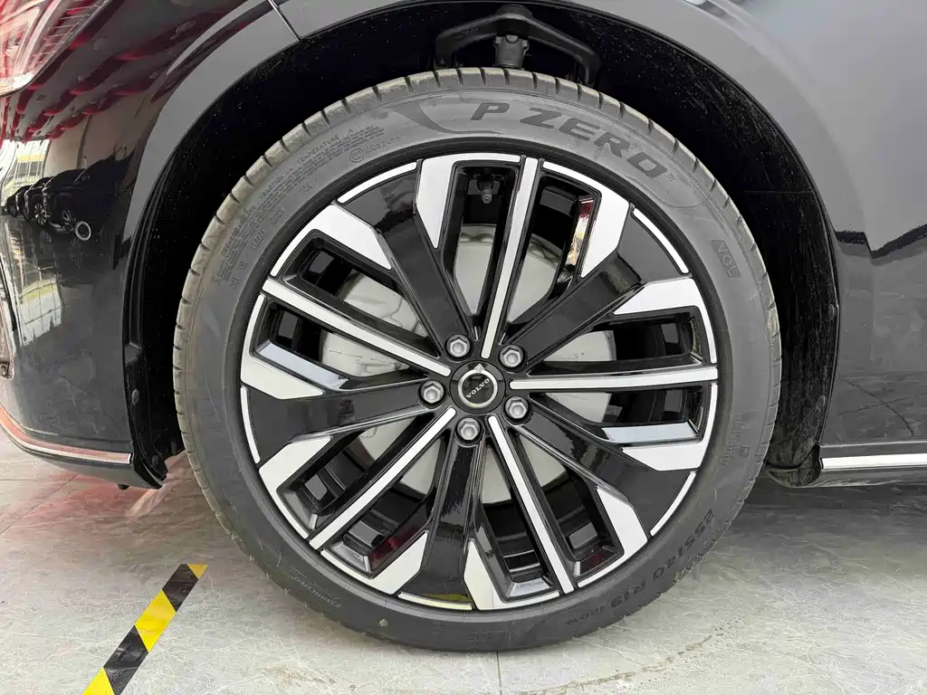 Volvo S90 2026 B5 Zhiyuan Deluxe Edition купить на сайте DeffCars