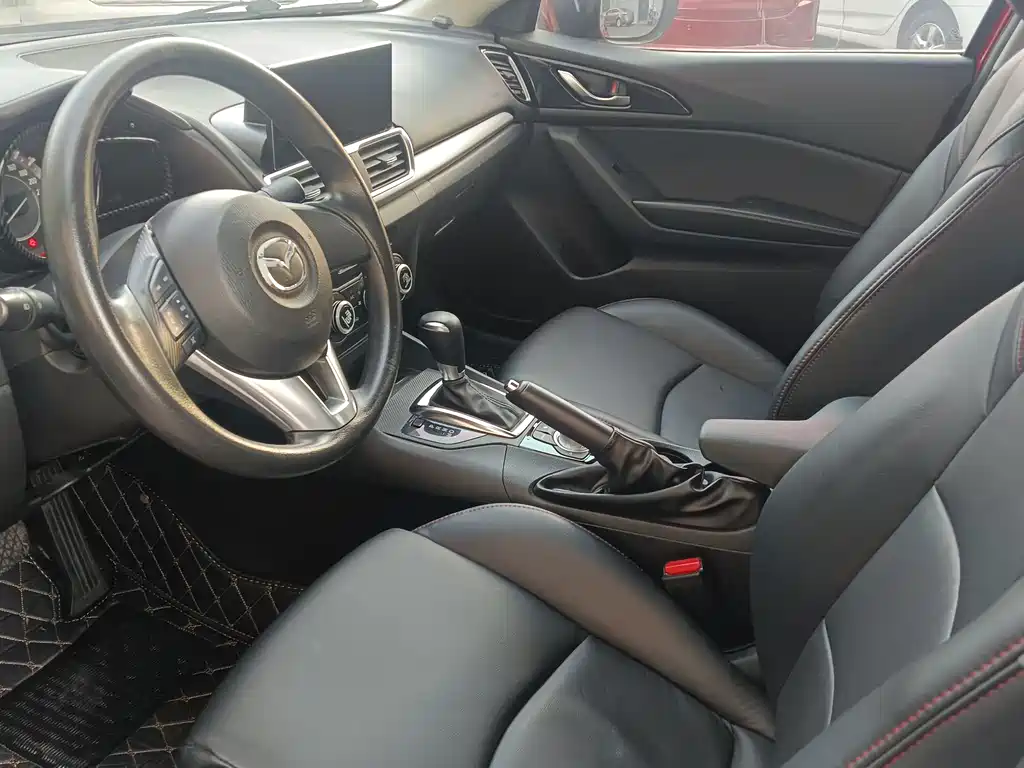 Mazda3 Angkesela 2016 sedan 1.5L automatic comfort type купить на сайте DeffCars