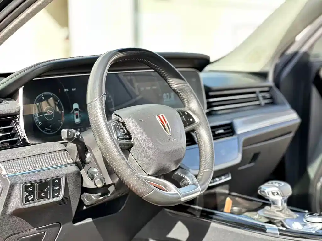 Hongqi HS5 2019 2.0T Zhilian Qixiang four-wheel drive version купить на сайте DeffCars