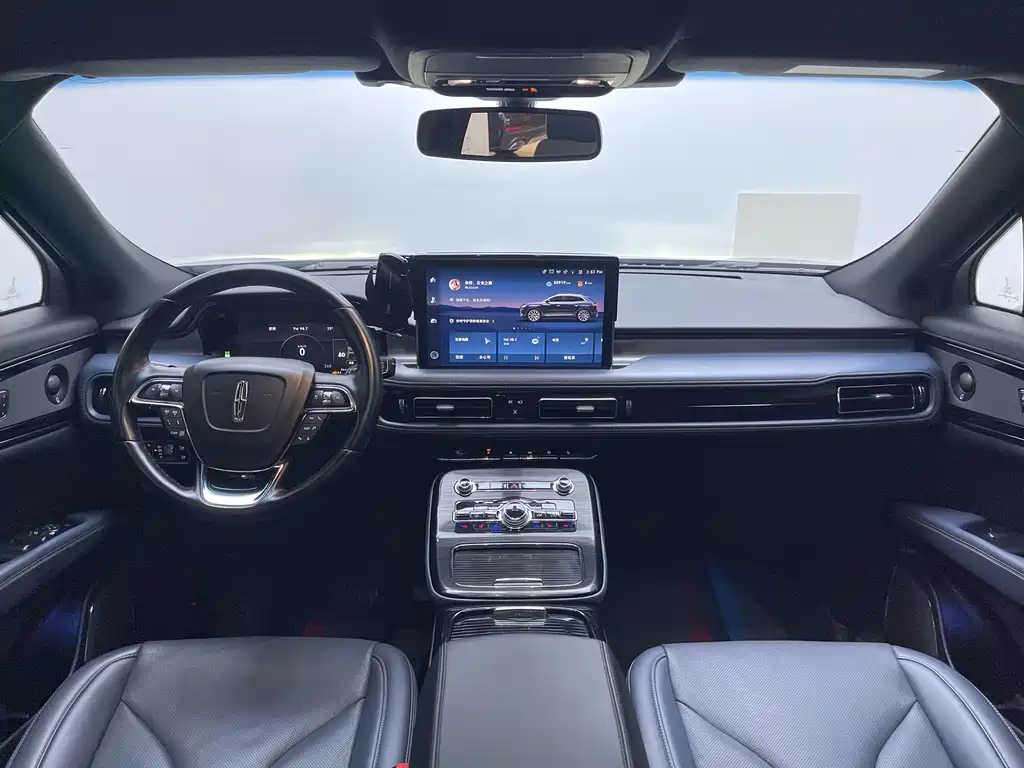 Voyager 2022 2.7T four-wheel drive elegant version купить на сайте DeffCars