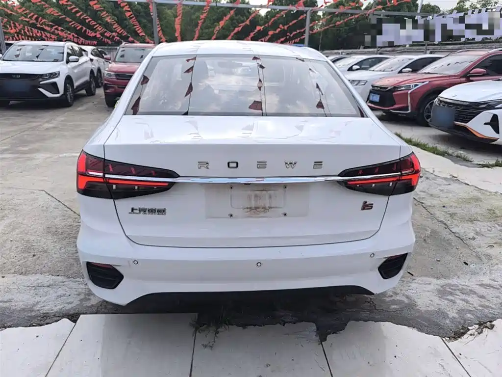 Roewe i5 2021 1.5L CVT Platinum Edition купить на сайте DeffCars