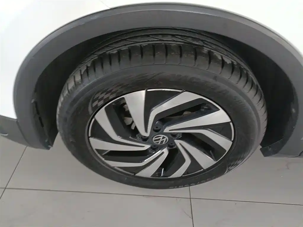 Tiguan L 2023 330TSI automatic two-wheel drive comfort version купить на сайте DeffCars