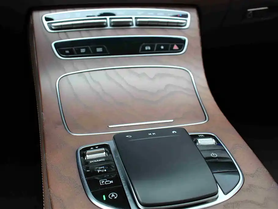 Mercedes-Benz E-Class 2023 facelift E 260 L купить на сайте DeffCars