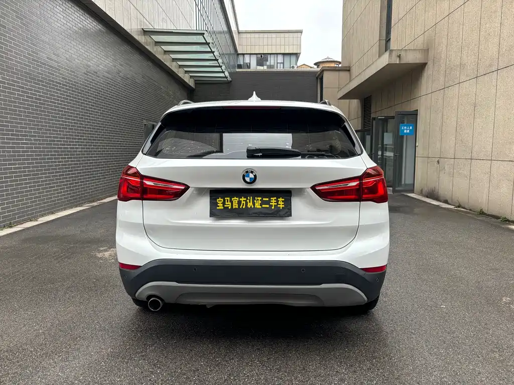 BMW X1 2018 sDrive18Li Fashion Model купить на сайте DeffCars