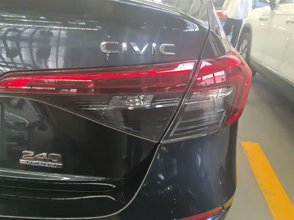 Civic 2022 240TURBO CVT Dynamic Edition купить на сайте DeffCars