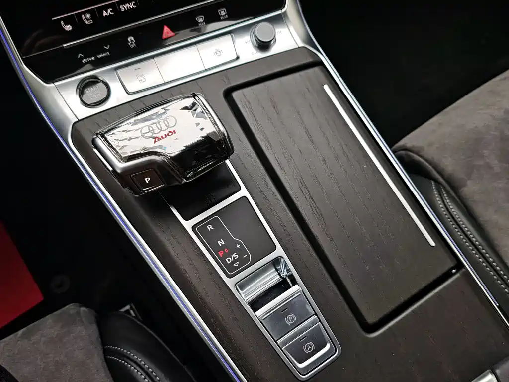 Audi A6L 2024 45 TFSI quattro premium dynamic model купить на сайте DeffCars