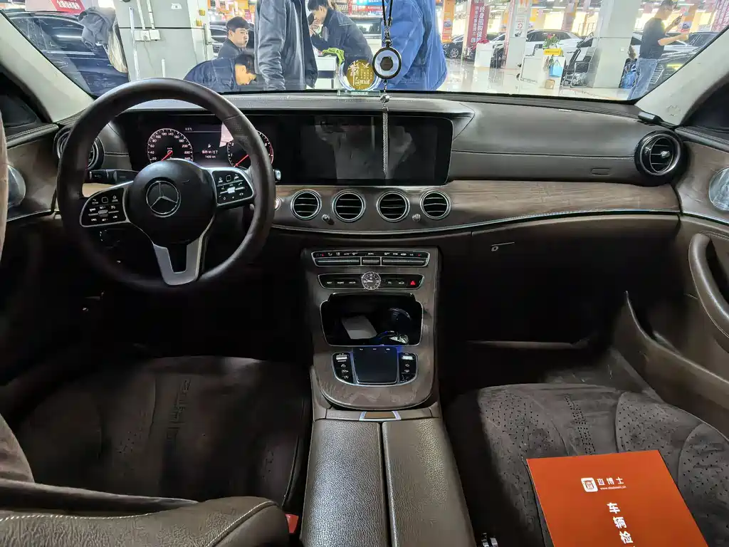 Mercedes-Benz E-Class 2019 E 300 L Luxury Model купить на сайте DeffCars