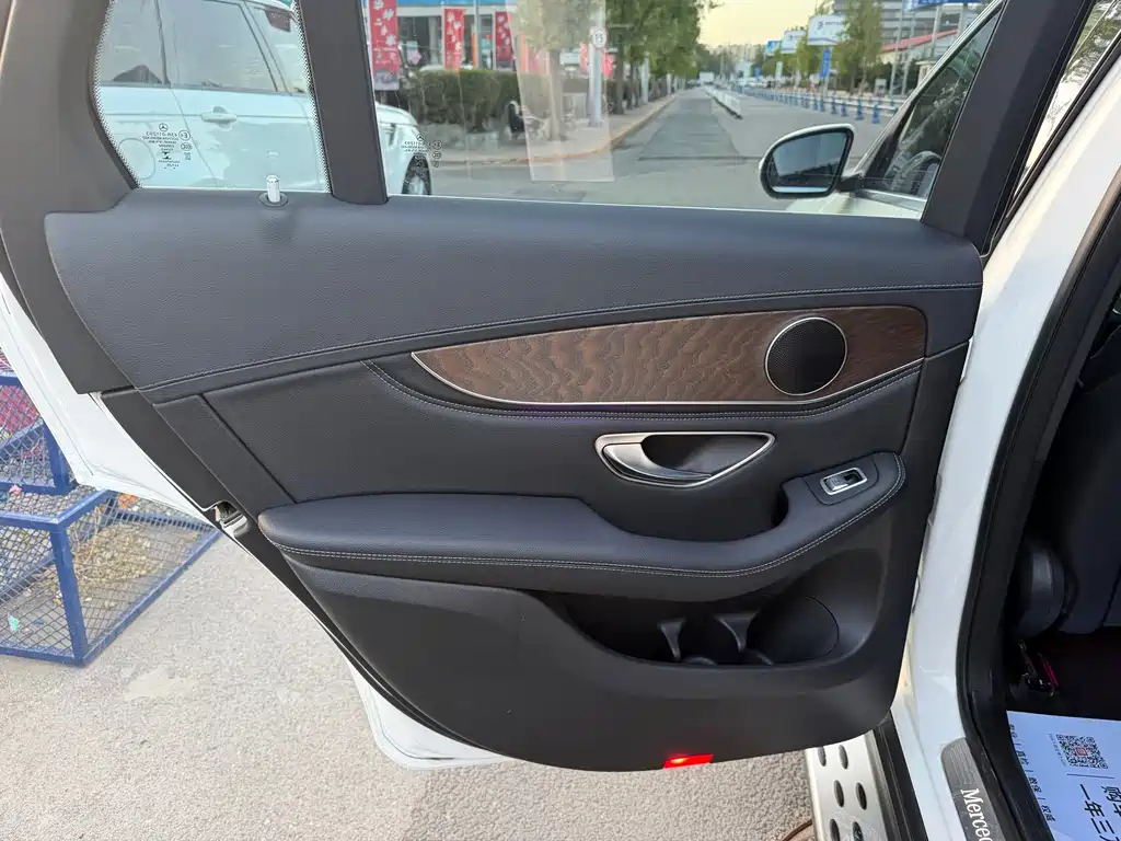 Mercedes-Benz GLC 2020 facelift GLC 300 L 4MATIC dynamic купить на сайте DeffCars
