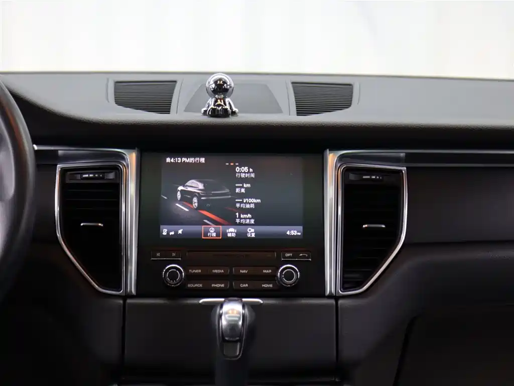 Macan 2017 Macan 2.0T купить на сайте DeffCars