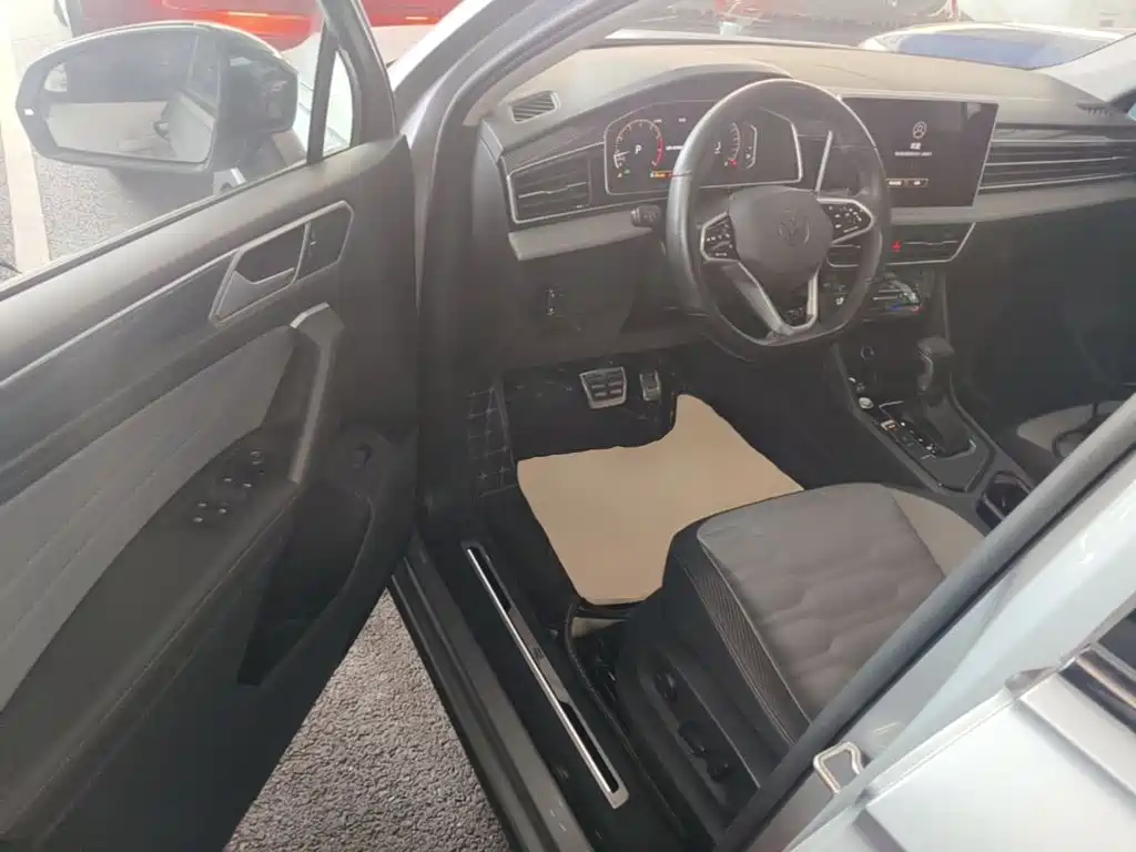 Tiguan X 2023 facelift 330TSI two-wheel drive flagship version купить на сайте DeffCars