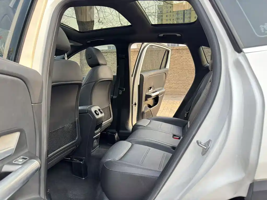 Mercedes-Benz GLA 2020 GLA 200 купить на сайте DeffCars