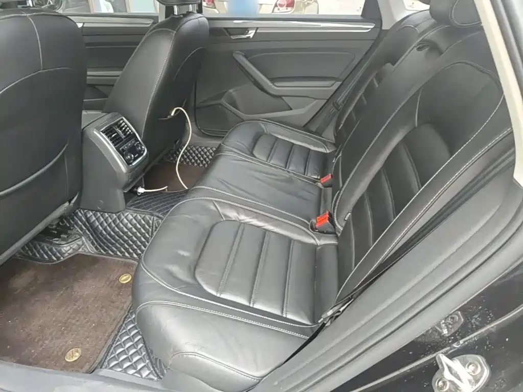 Passat 2017 330TSI DSG Premium Edition купить на сайте DeffCars