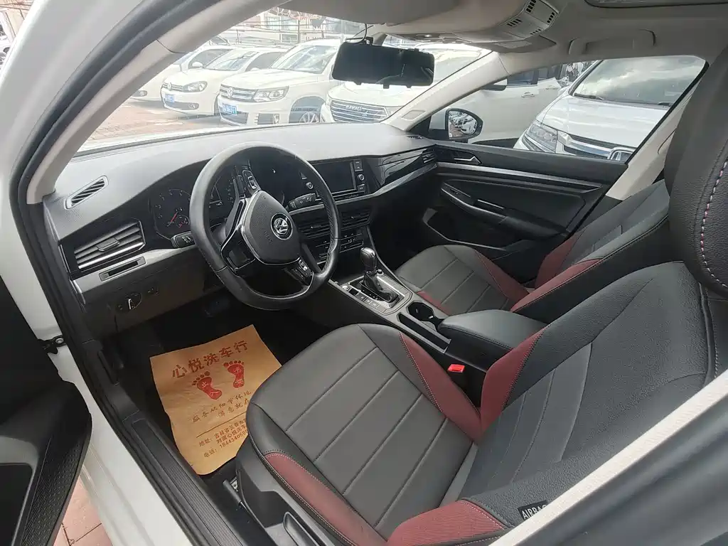 Bora 2020 1.5L automatic elite model купить на сайте DeffCars