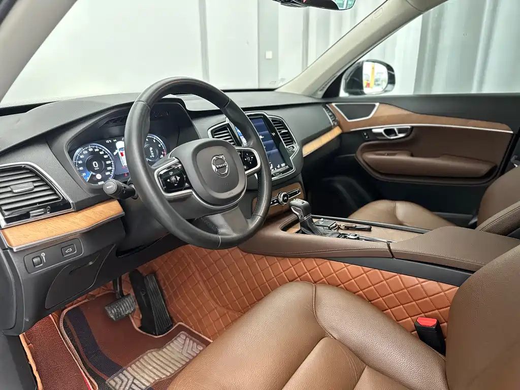 Volvo XC90 2020 facelift T6 Zhiyi Luxury Edition 7 seats купить на сайте DeffCars