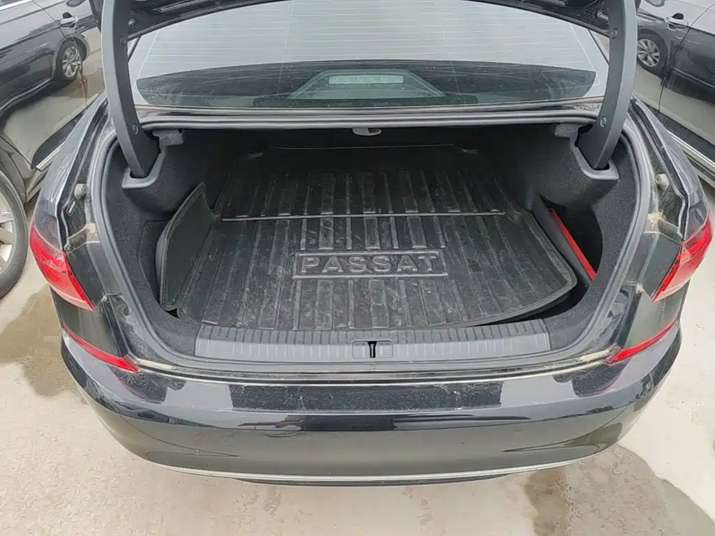 Passat Plug-in Hybrid 2022 430PHEV Hybrid Business Edition купить на сайте DeffCars