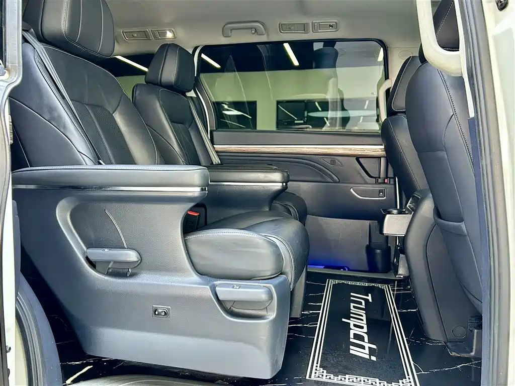 Trumpchi M8 2021 Lead Show Series 390T Exclusive Edition купить на сайте DeffCars