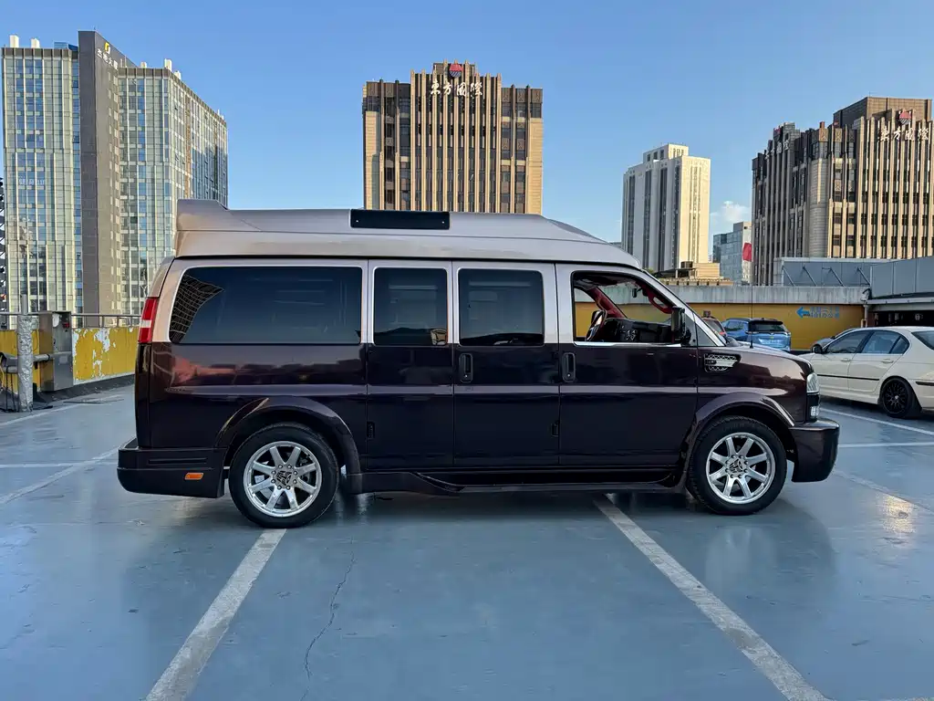 SAVANA 2017 6.0L G660S Yazun Canopy Edition купить на сайте DeffCars