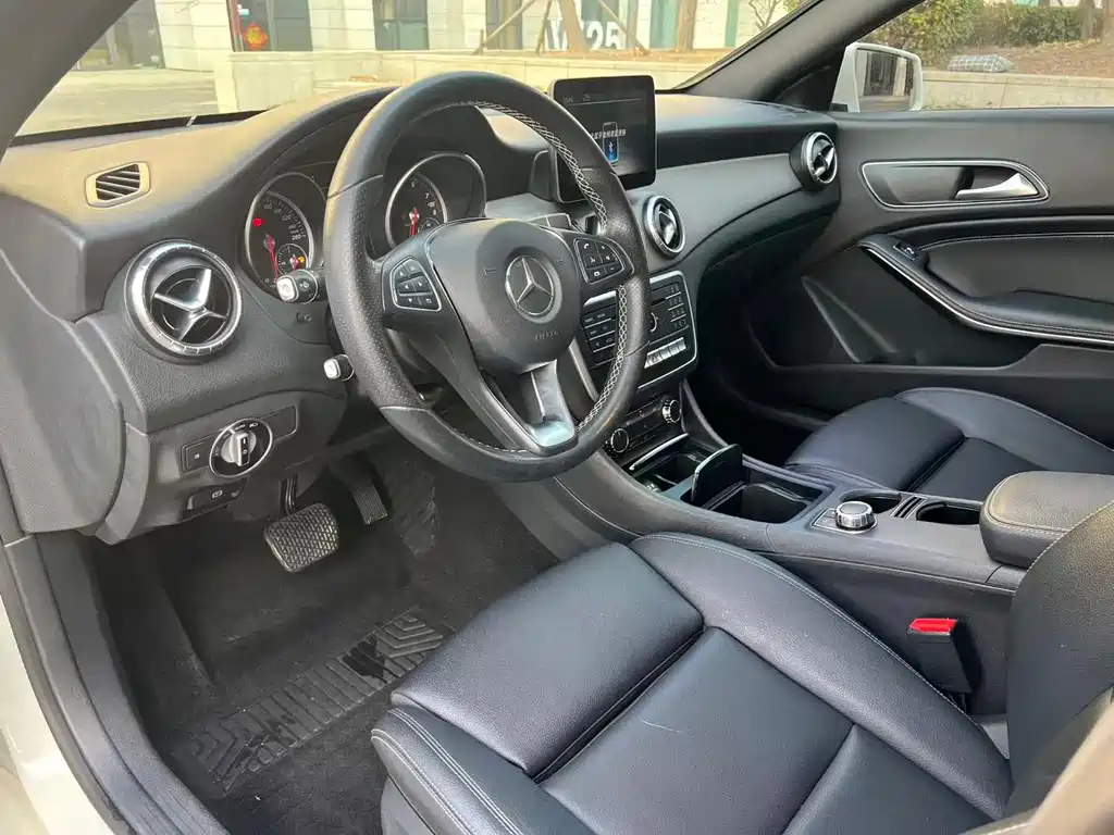 Mercedes-Benz CLA imported 2018 CLA 200 fashion model купить на сайте DeffCars