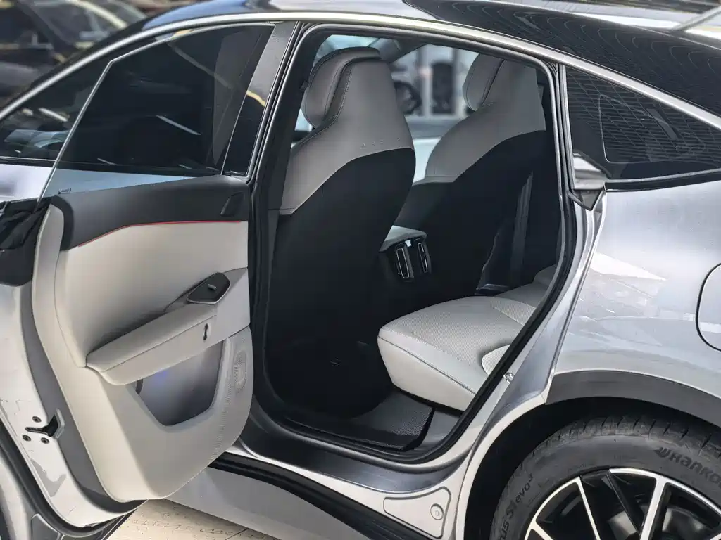 JiFox Alpha S5 2025 560MAX 185kW купить на сайте DeffCars
