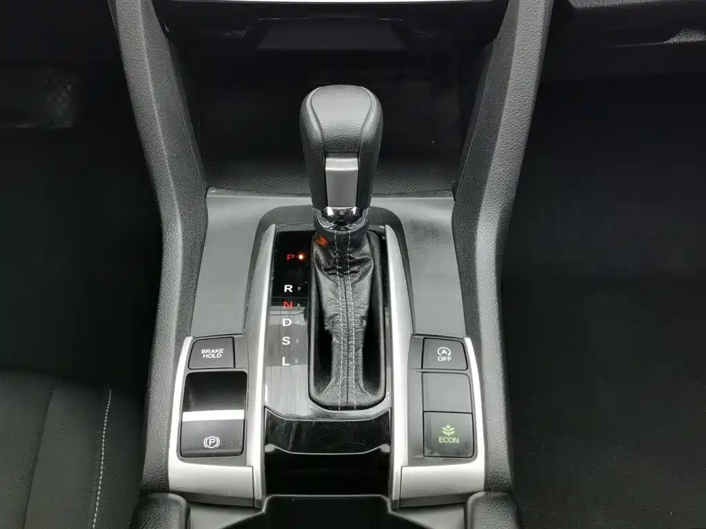 Civic 2019 220TURBO CVT Dynamic Edition National VI купить на сайте DeffCars