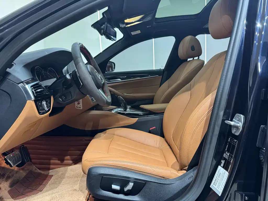 BMW 5 Series 2018 530Li Leading M Sports Package купить на сайте DeffCars