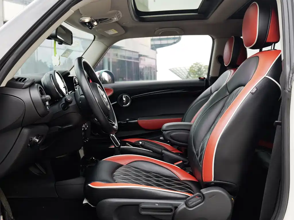 MINI 2018 1.5T ONE PLUS купить на сайте DeffCars