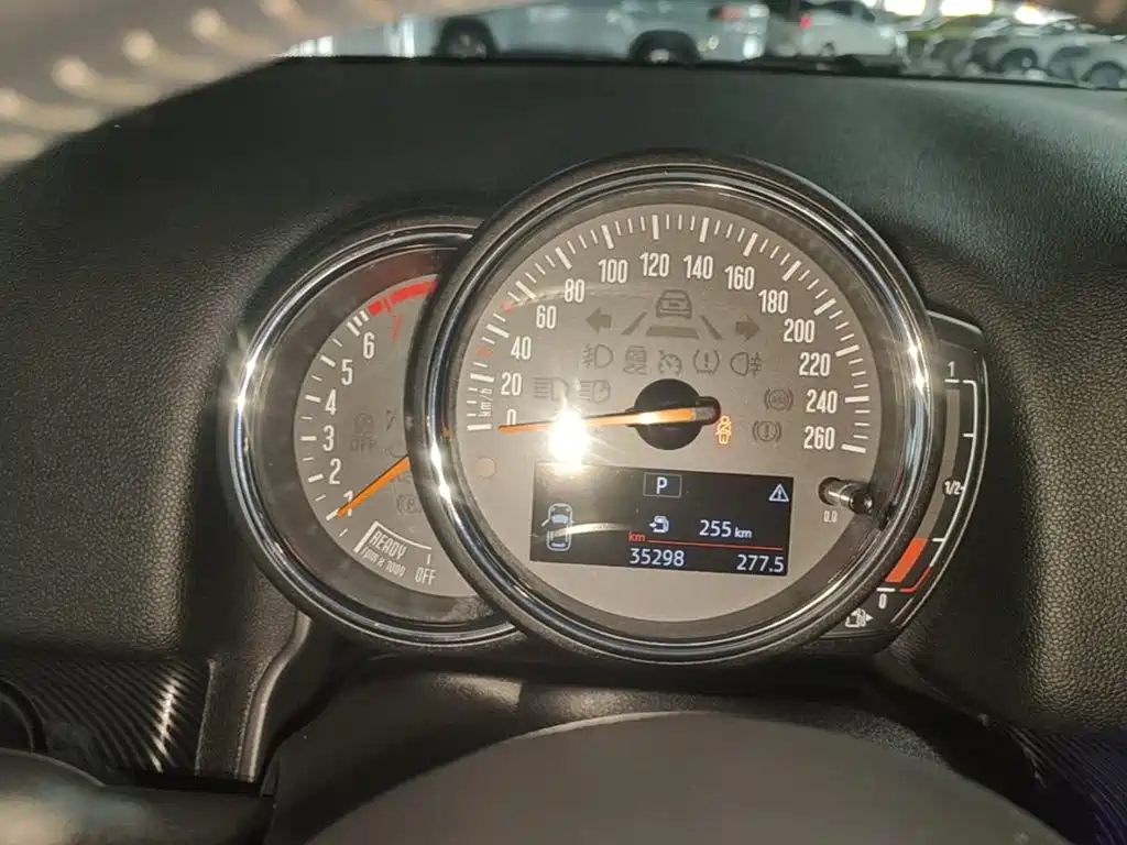 COUNTRYMAN 2019 1.5T COOPER ALL4 Artist Weekend Travel Edition купить на сайте DeffCars