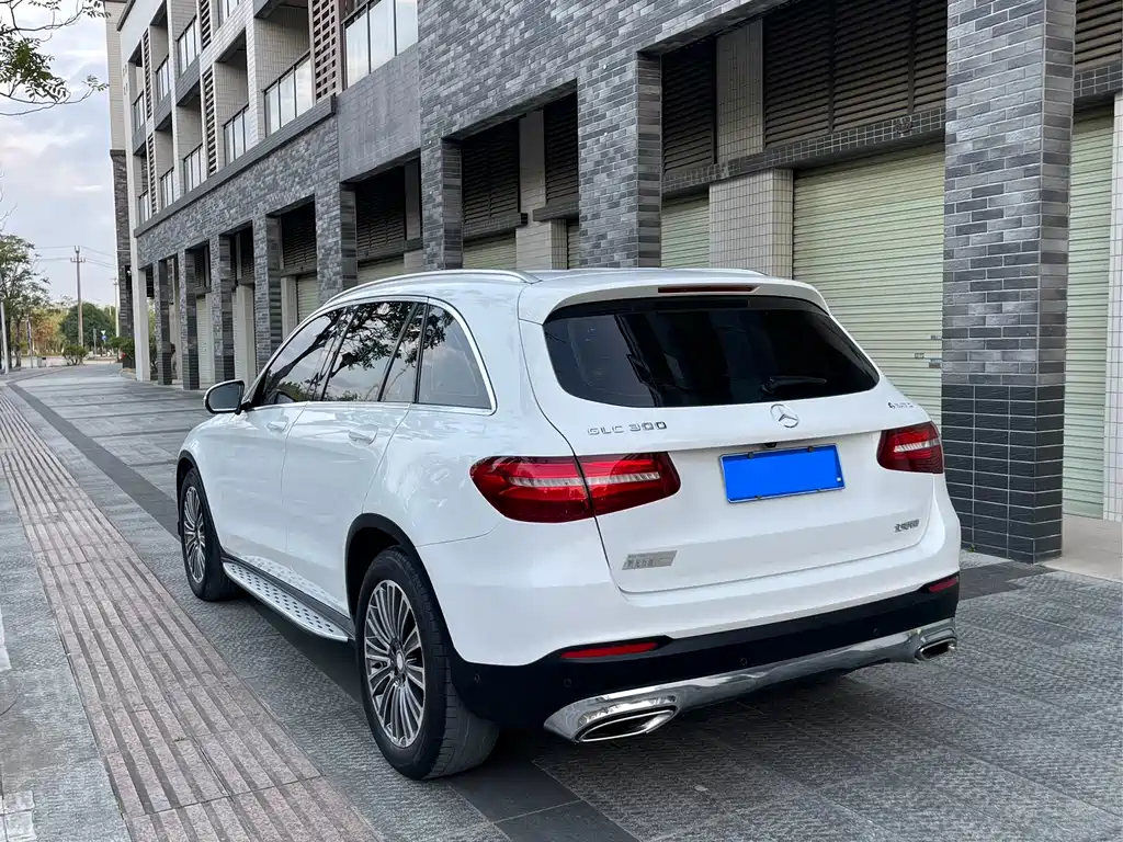 Mercedes-Benz GLC 2016 GLC 260 4MATIC Dynamic купить на сайте DeffCars