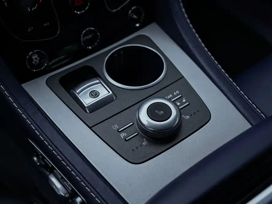 Rapide 2016 6.0L Rapide Great Britain Edition купить на сайте DeffCars
