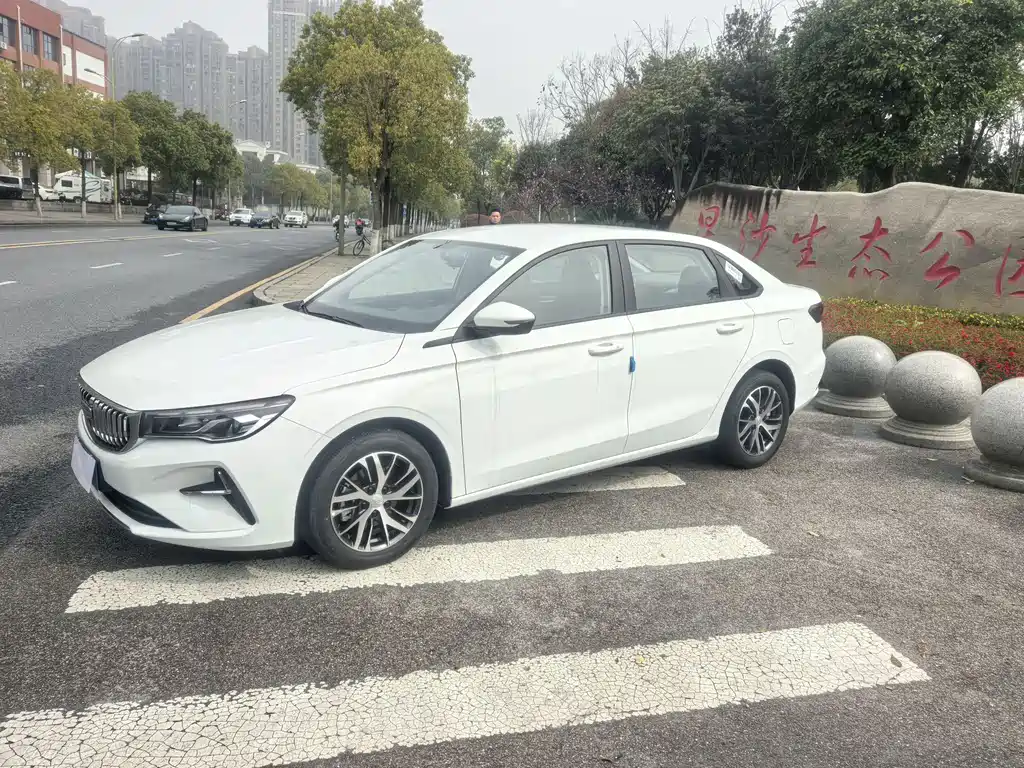 Emgrand 2025 4th Generation 1.5L CVT Dragon Edition купить на сайте DeffCars