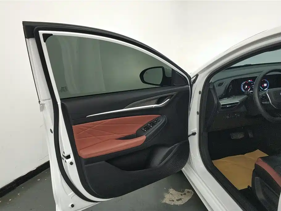 EADO 2023 Enjoy Edition PLUS Blue Whale NE 1.4T GDI DCT Premium Edition купить на сайте DeffCars