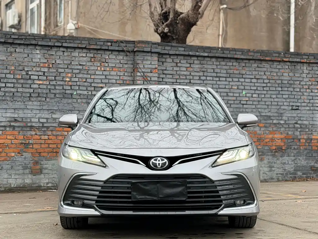 Camry 2021 2.0G Deluxe Edition купить на сайте DeffCars