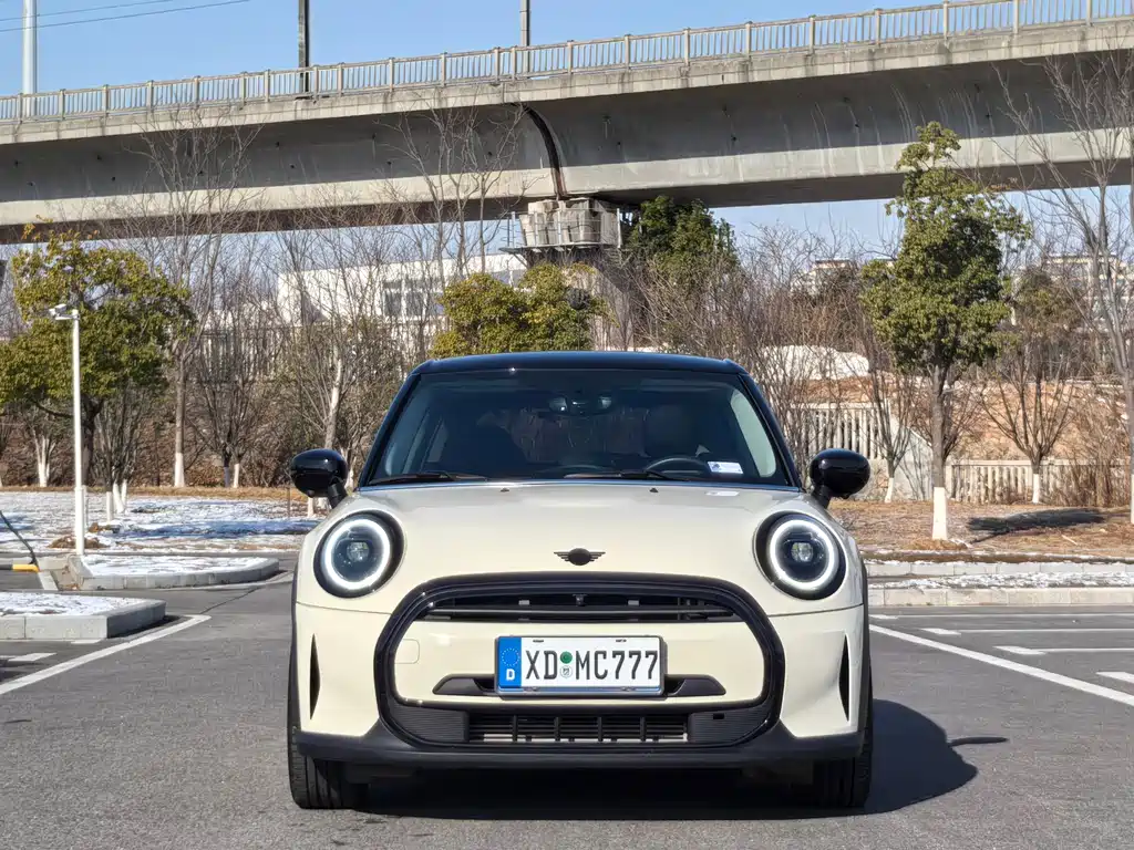 MINI 2022 1.5T COOPER Artist Five-Door Edition купить на сайте DeffCars