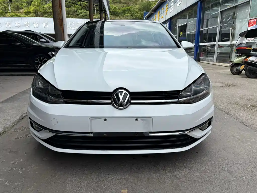 Golf 2019 280TSI DSG comfort model National VI купить на сайте DeffCars