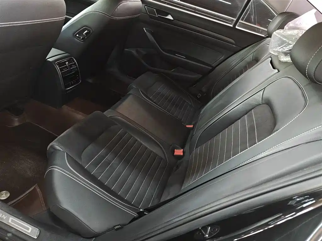 Magotan 2020 330TSI DSG luxury model купить на сайте DeffCars