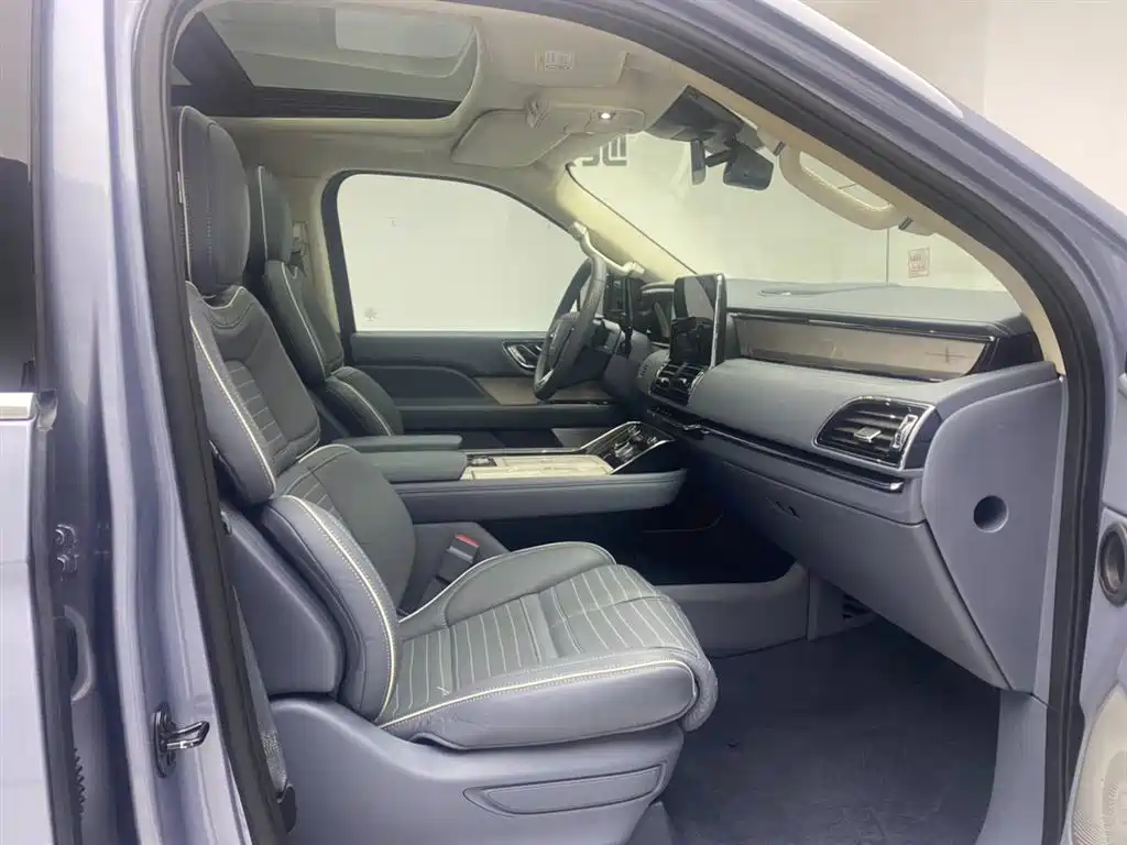Navigator 2020 3.5T President Series купить на сайте DeffCars