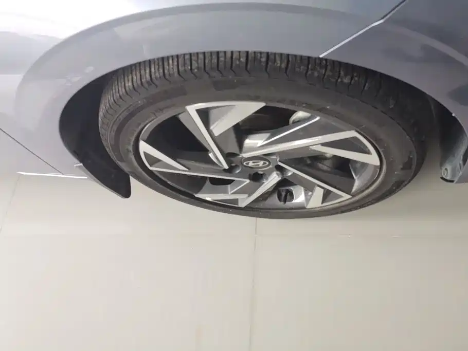 Elantra 2023 1.5L CVT LUX Premium Edition купить на сайте DeffCars