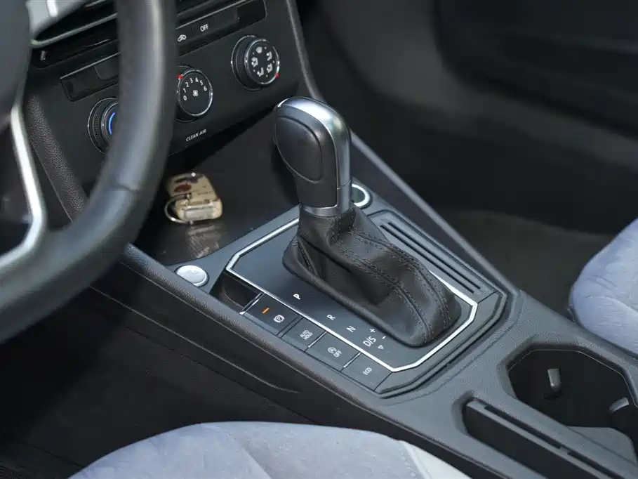 Lavida 2023 300TSI DSG Manyi Edition купить на сайте DeffCars