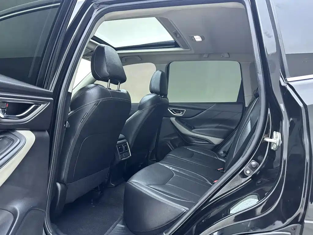 Forester 2022 2.0i AWD Deluxe Edition EyeSight купить на сайте DeffCars