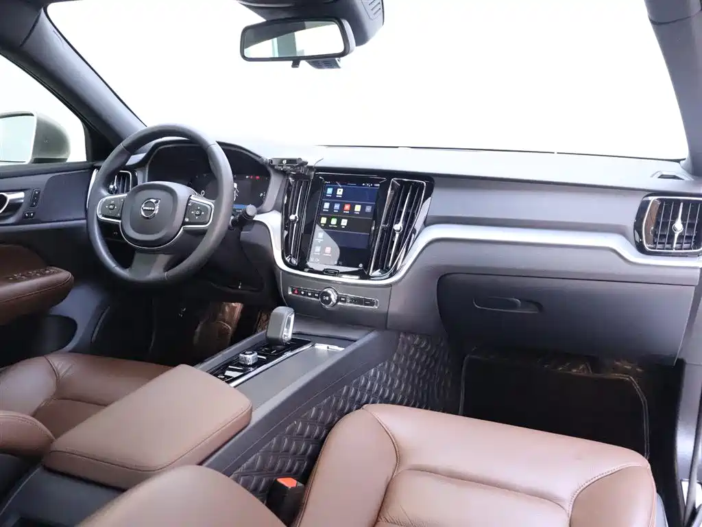 Volvo S60 2023 B4 Zhiyi Luxury Edition купить на сайте DeffCars