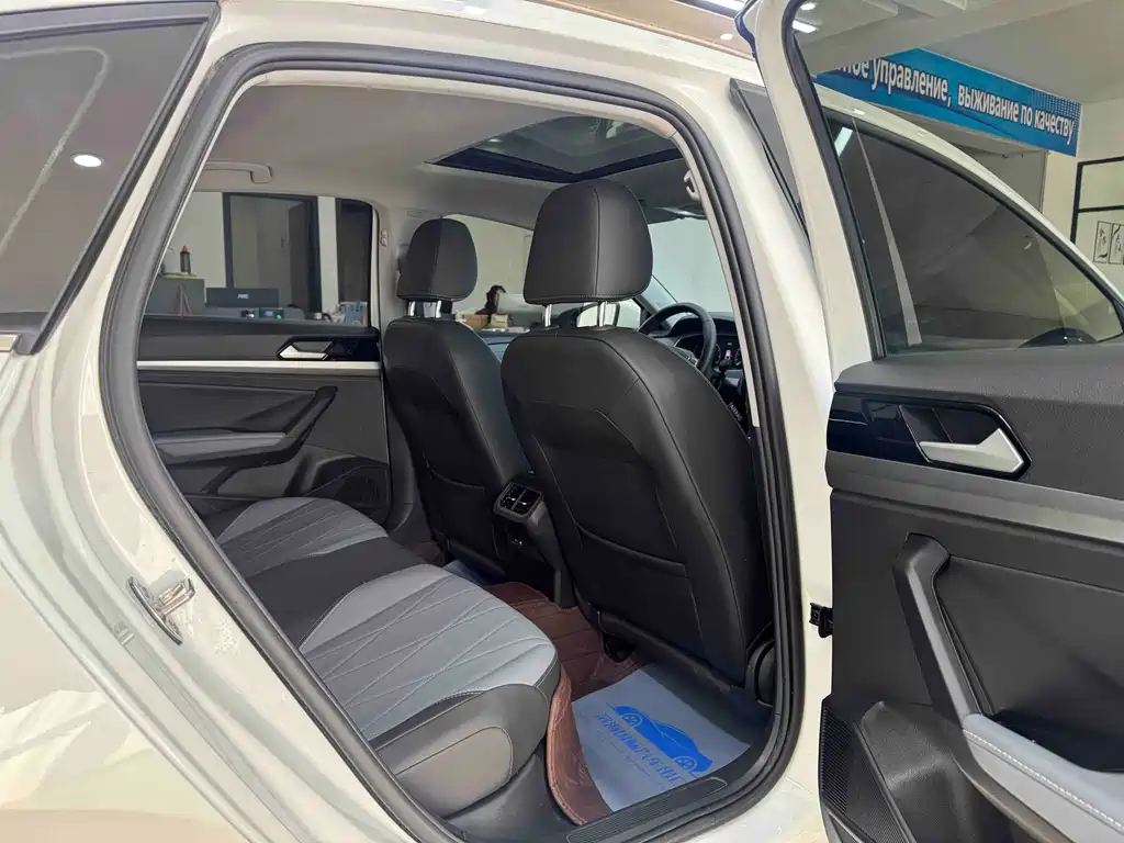 Lavida 2023 1.5L automatic 5 million version купить на сайте DeffCars