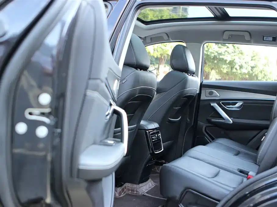 Jietu X70 PLUS 2021 model 1.6T DCT 7 seats купить на сайте DeffCars